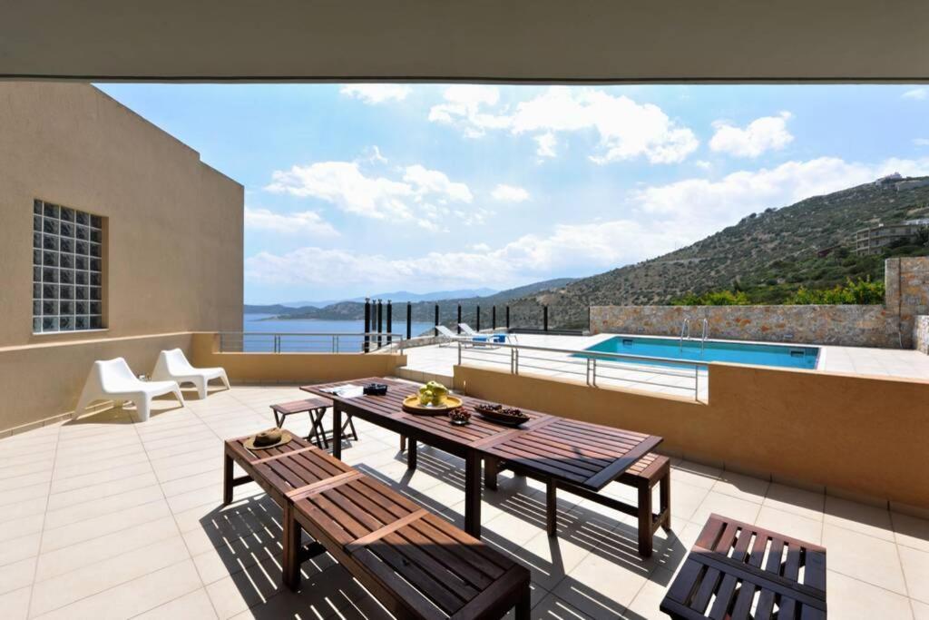 Wonderful Eco Friendly Villa Augustine Ampelo Екстер'єр фото